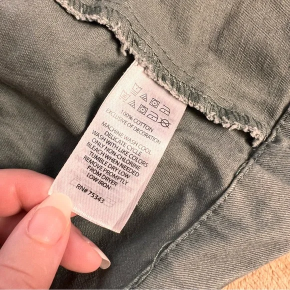 ASPEN Kids' Green Utility Cargo Drawstring Vest with Ruffle Waist - Size 24M - Picture 8 of 8